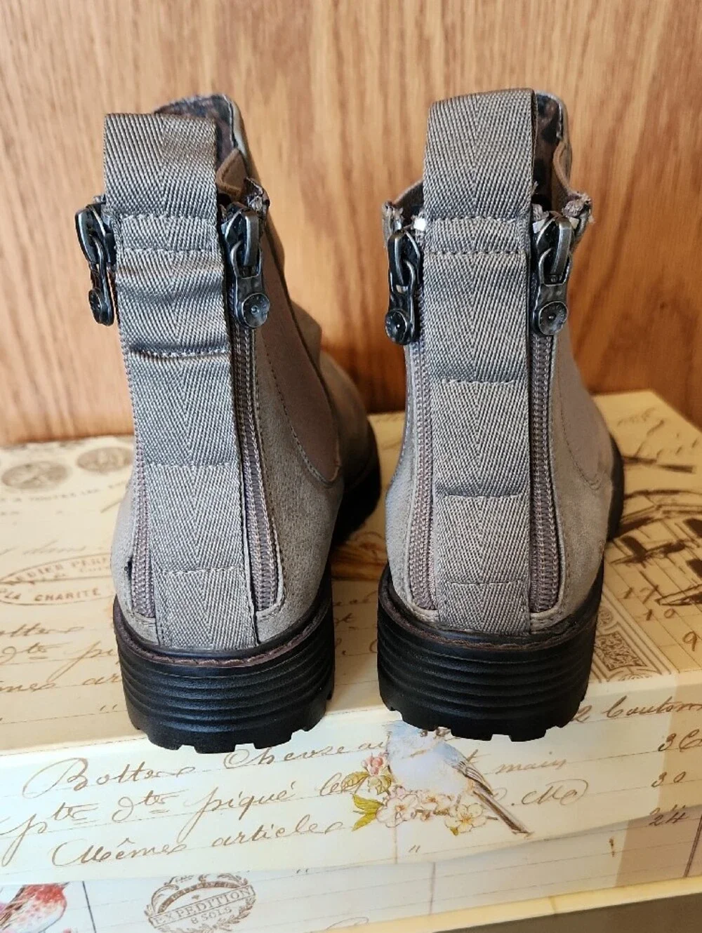 Blowfish Stone/Taupe  Chelsea Ankle Boots